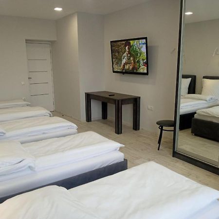 Як Вдома ! Appartement Oezjhorod Buitenkant foto