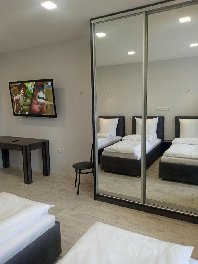 Як Вдома ! Appartement Oezjhorod Buitenkant foto