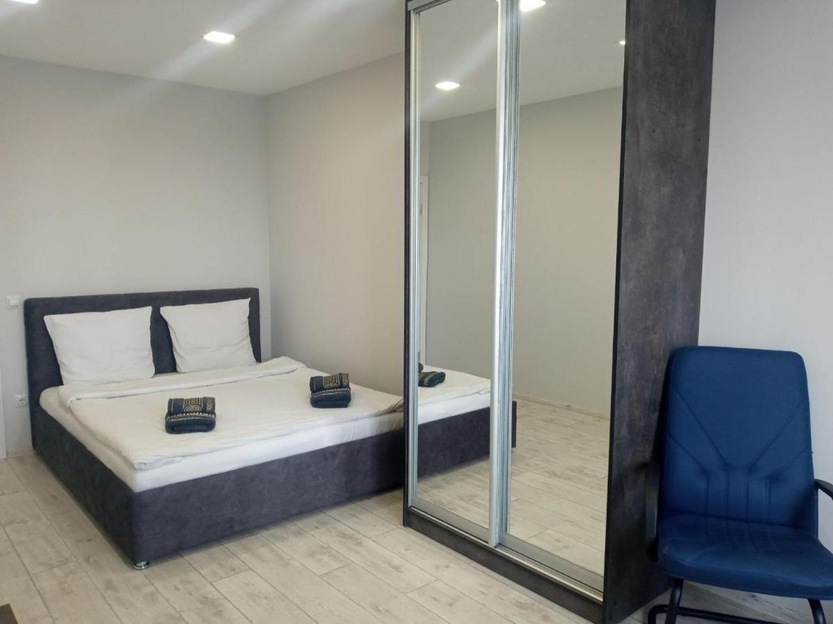 Як Вдома ! Appartement Oezjhorod Buitenkant foto