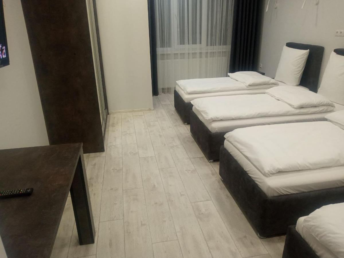 Як Вдома ! Appartement Oezjhorod Buitenkant foto