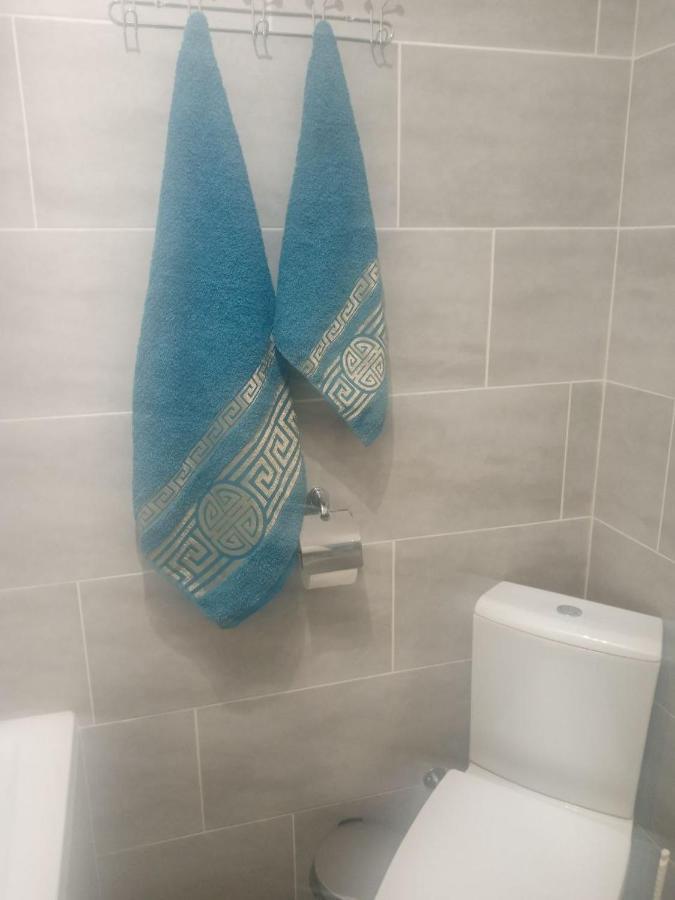 Як Вдома ! Appartement Oezjhorod Buitenkant foto